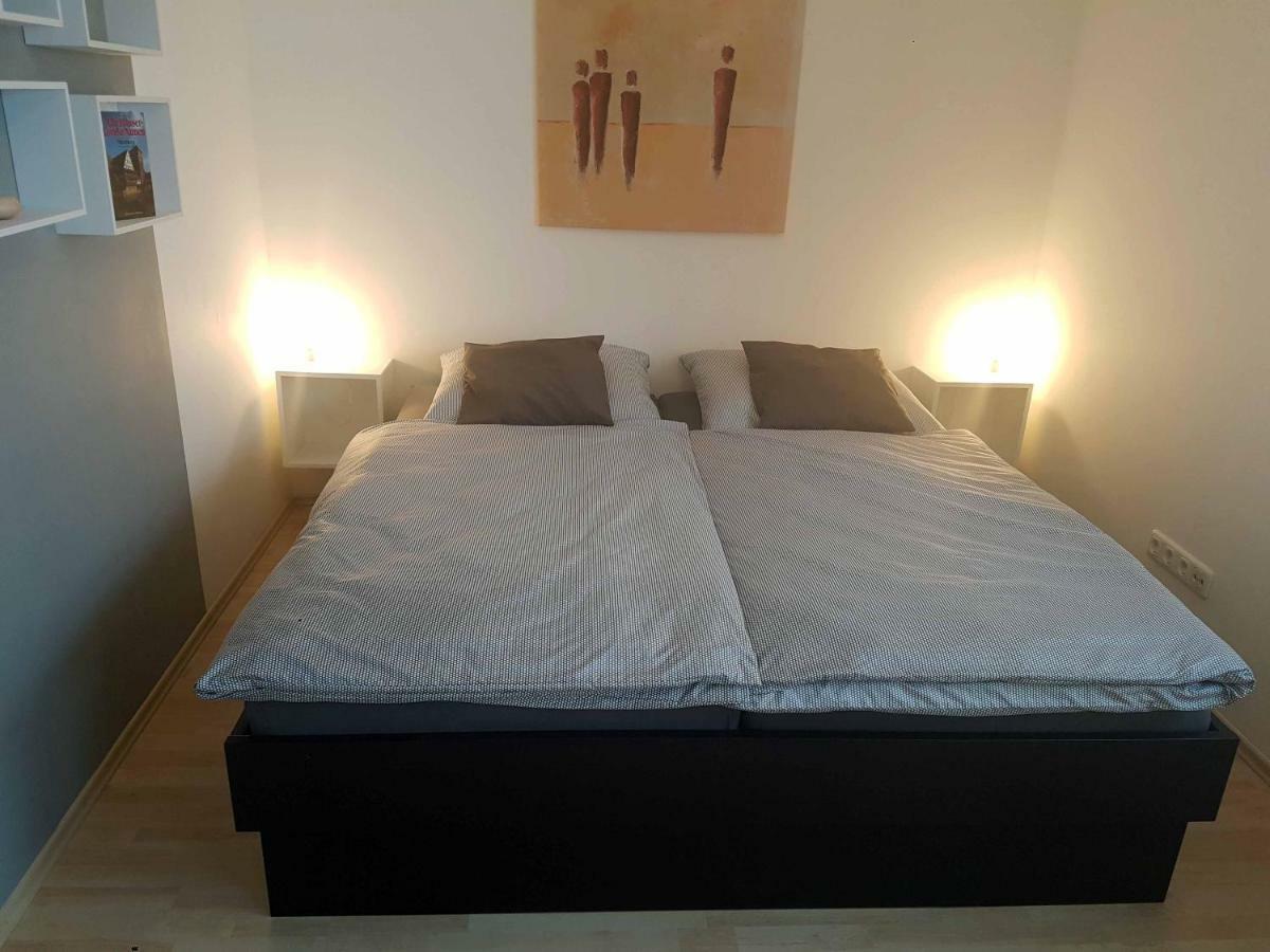 Haeuslinger Ferienwohnung Эрланген Экстерьер фото